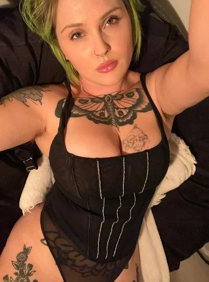 Sexy Goth image 4