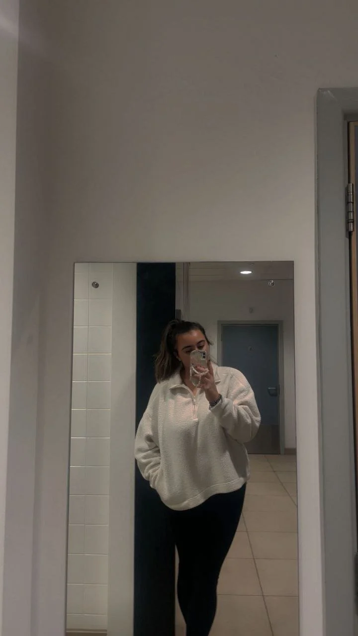 Bath slut gf Lily from the UK image 16