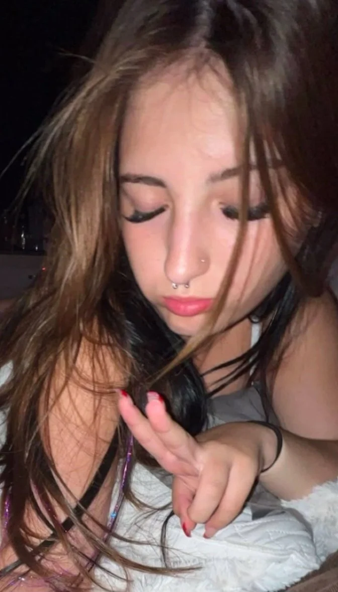 Cute slutty teen Hannah 18+ (1) image 7