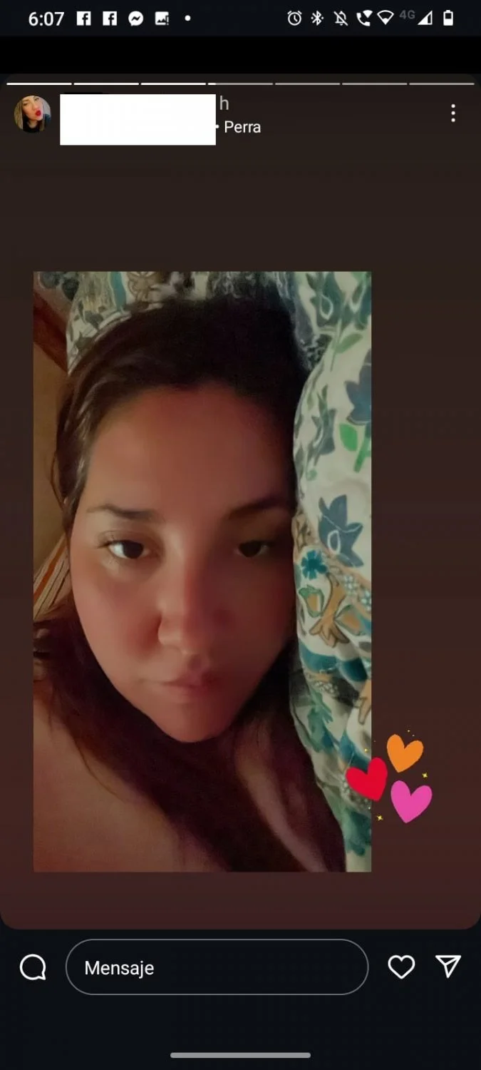 El orgullo de la familia se graba mostrando las tetas image 20