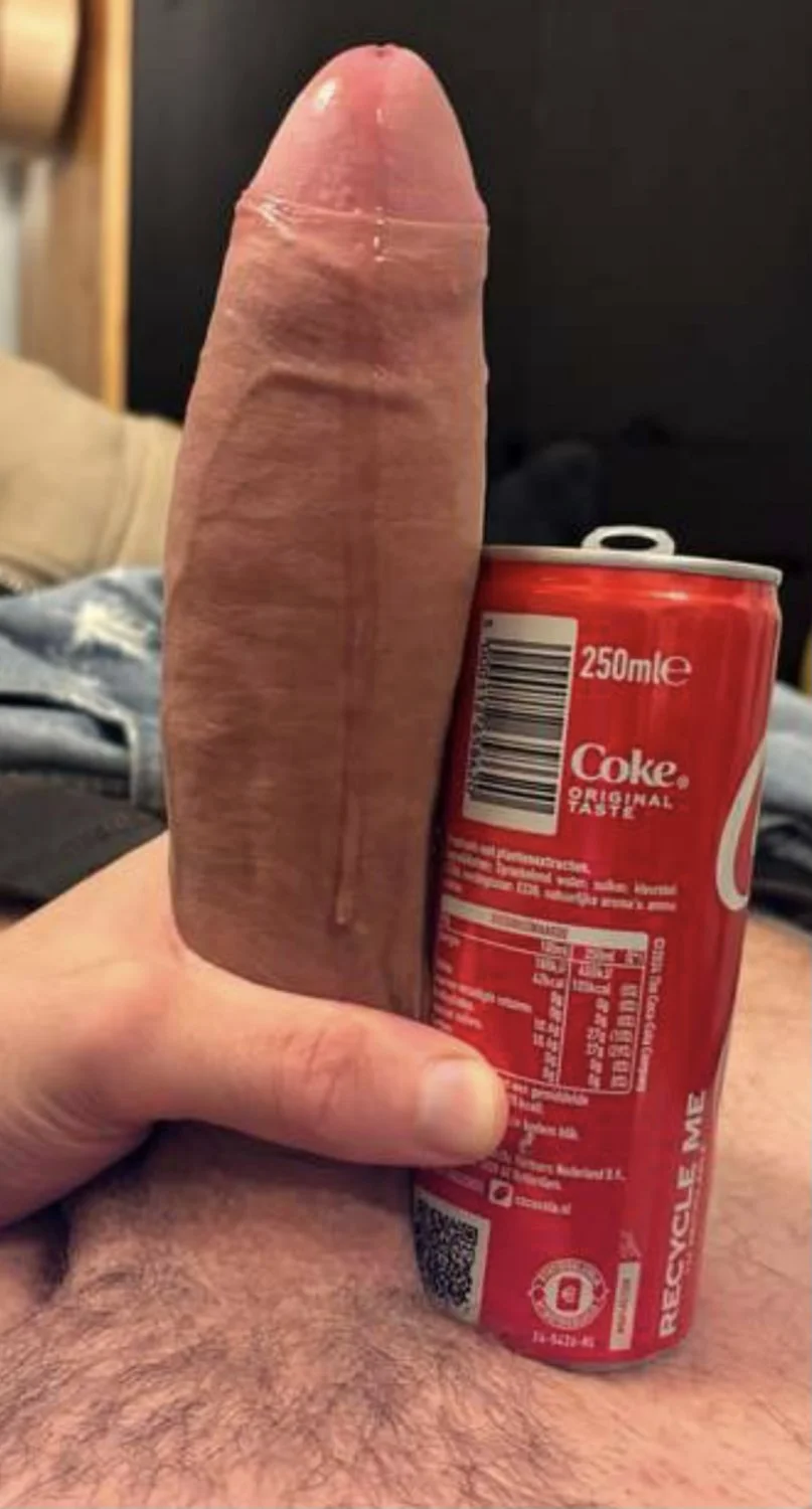 El orgullo de la familia se graba mostrando las tetas image 6