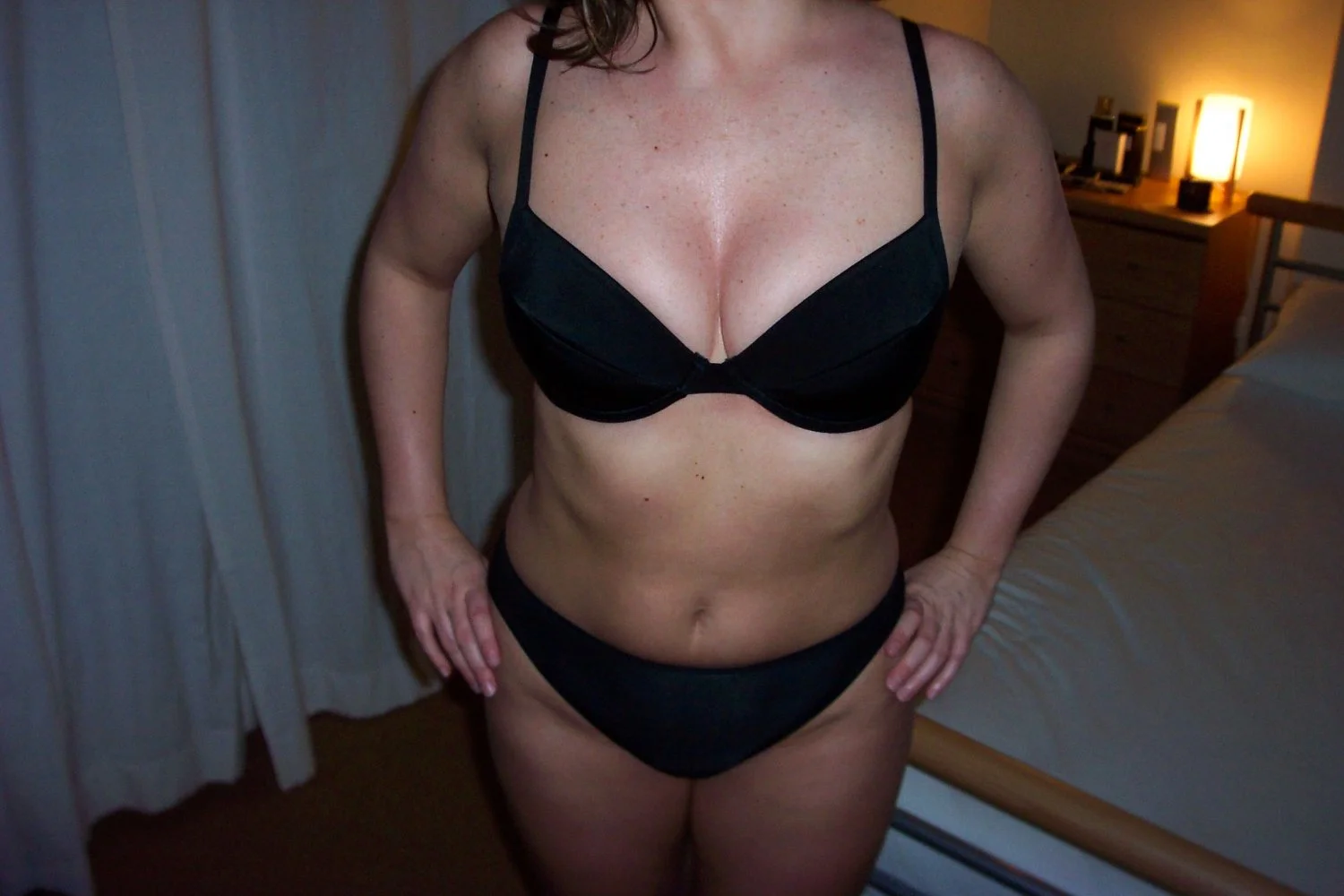 Brunette MILF image 31