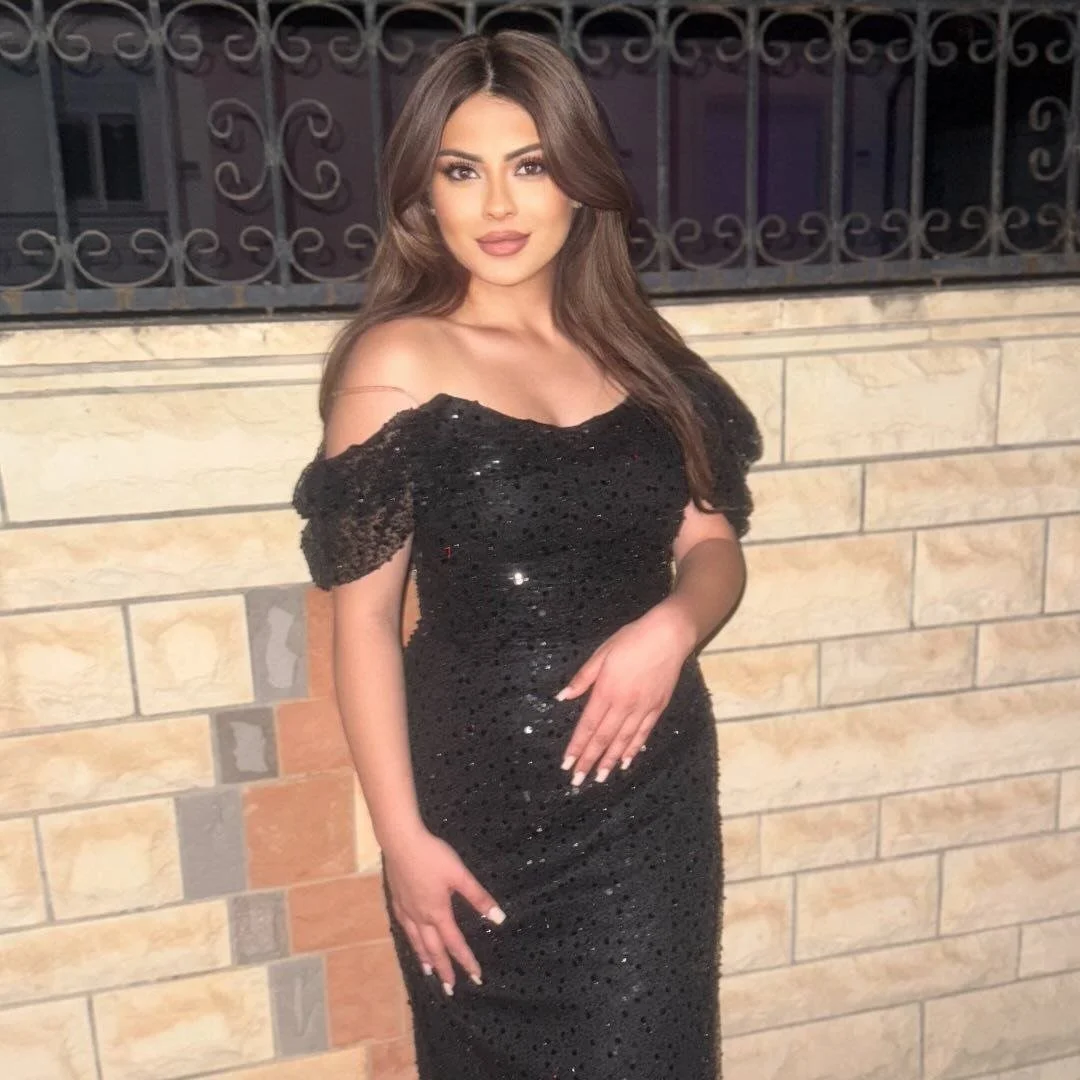 My sexy cousin image 3
