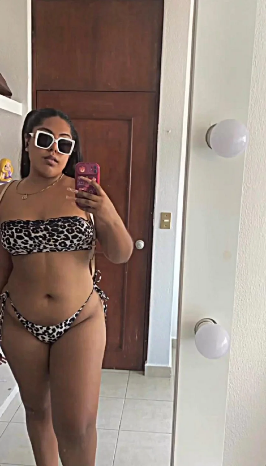 Daniela 😋 image 4