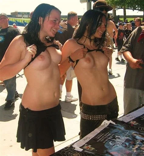 Flashing boobs image 10