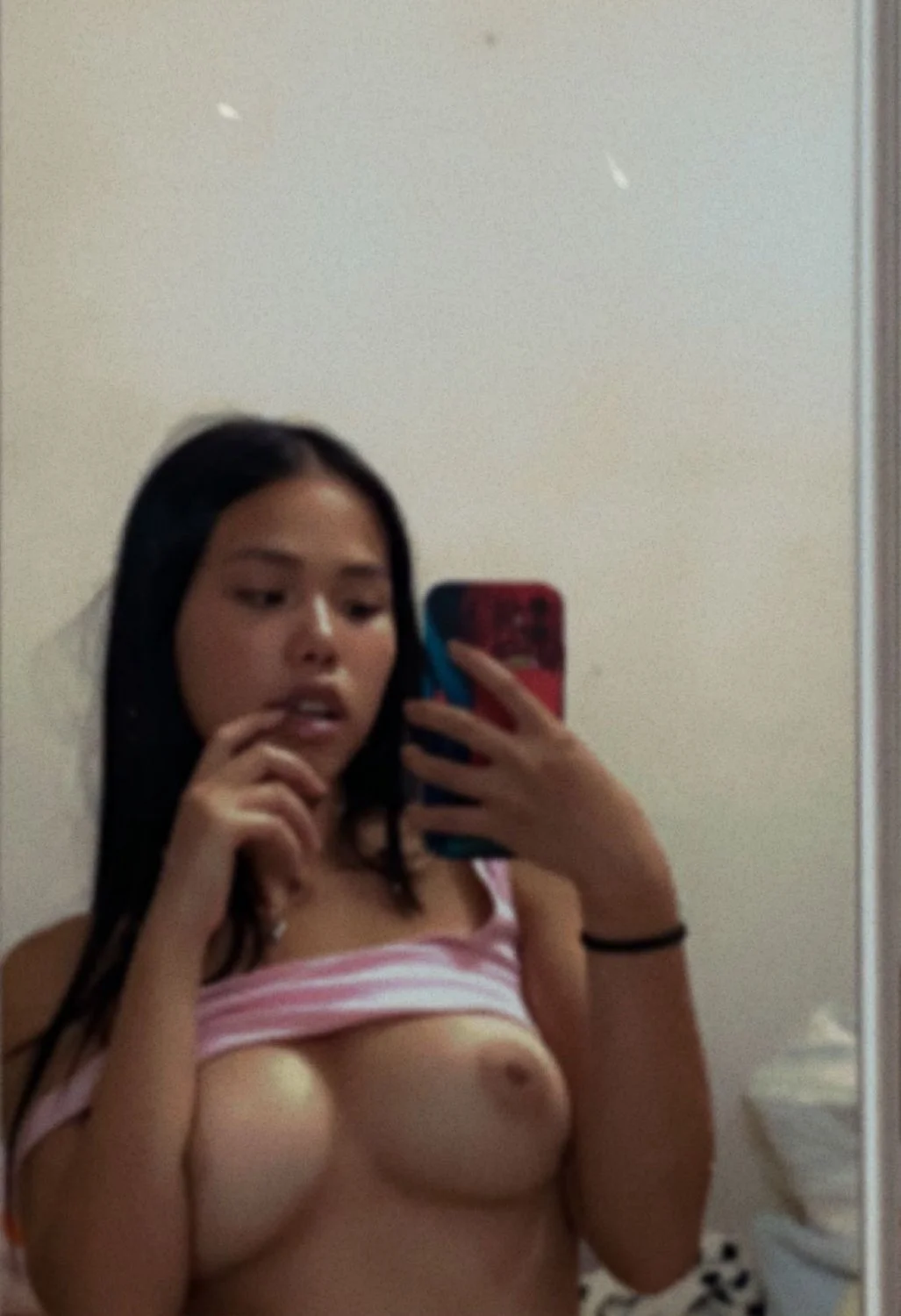 Amateur ABG wants you to goon image 6