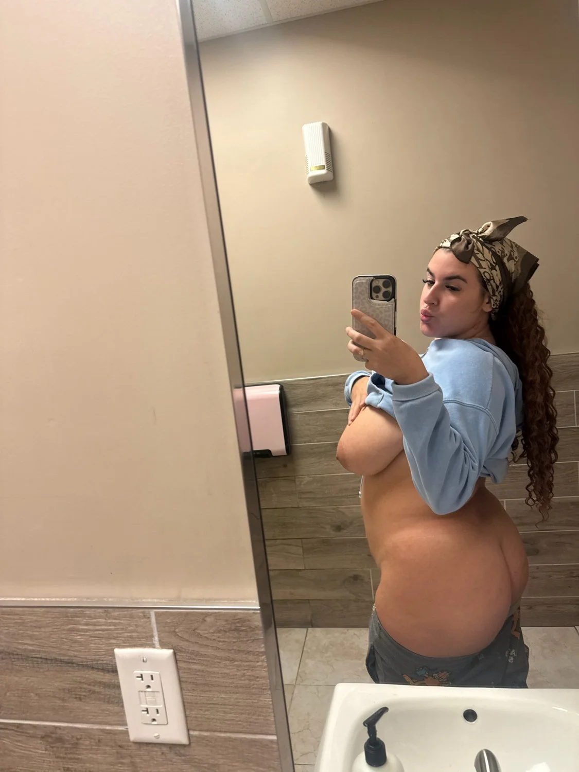 Pics and a few recent clips of her getting smashed. image 10