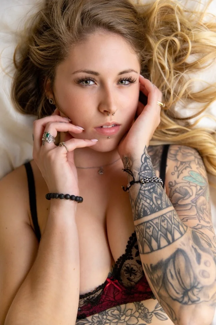 Dani Boudoir image 4
