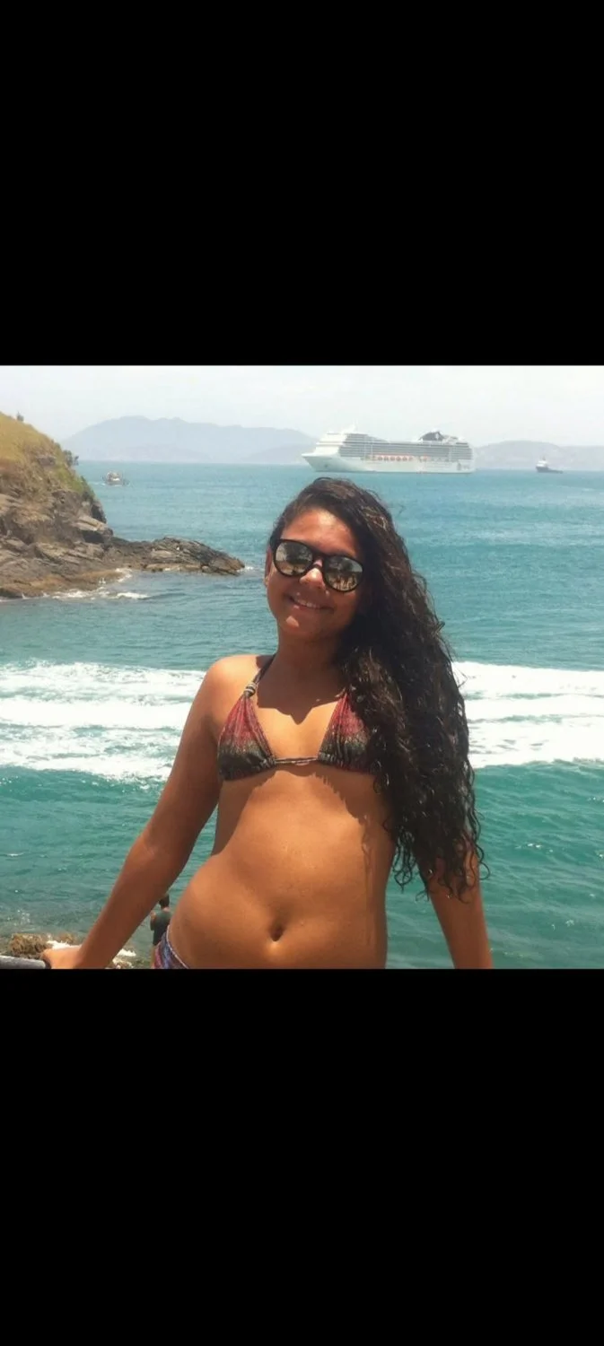 Pai corno bi gosta de gozar sabendo o que fariam com a filha e esposa image 3