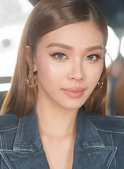 Stacey's First Ever Virtual Cum Facial cover image