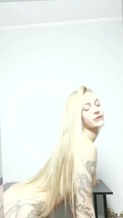🔞 stunning fat ass cumming hard horny nude squirt 🫦😈 Check my OF cover image