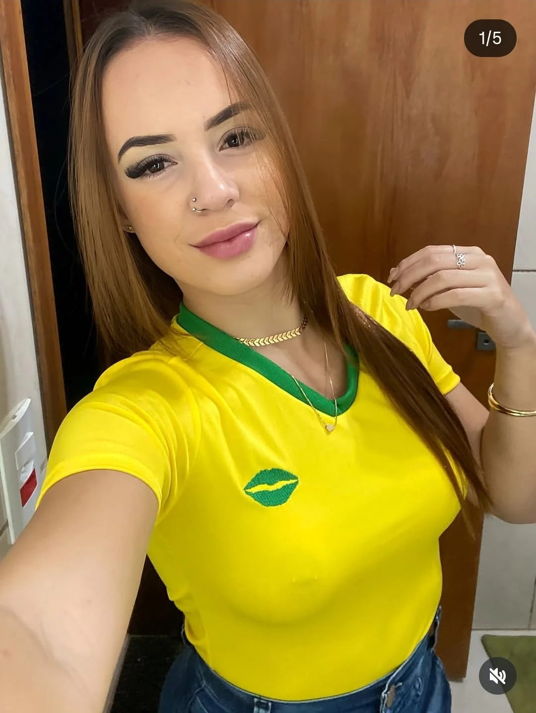 Pagou peitinho vai pro site porno image 1