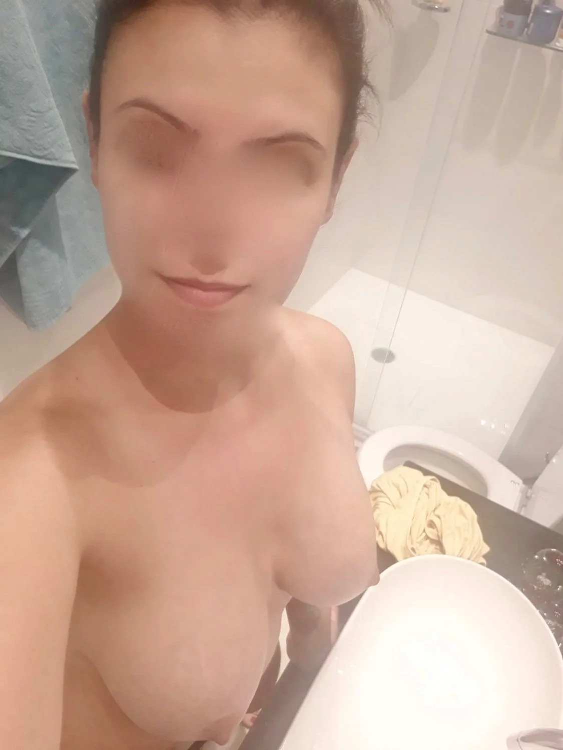 Exibidinha manda nudes image 9