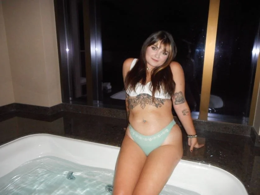 Thick teen ex image 25