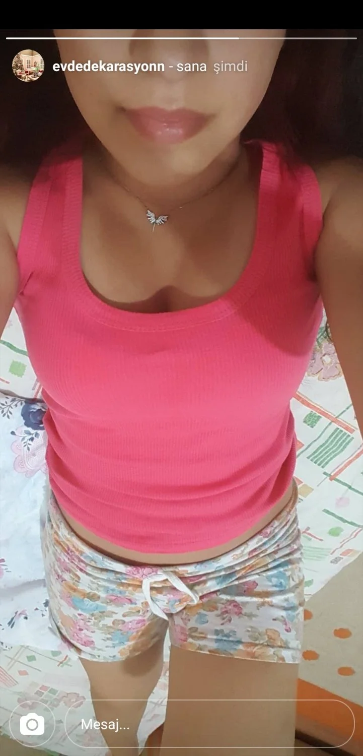 turkish secretary slut image 25