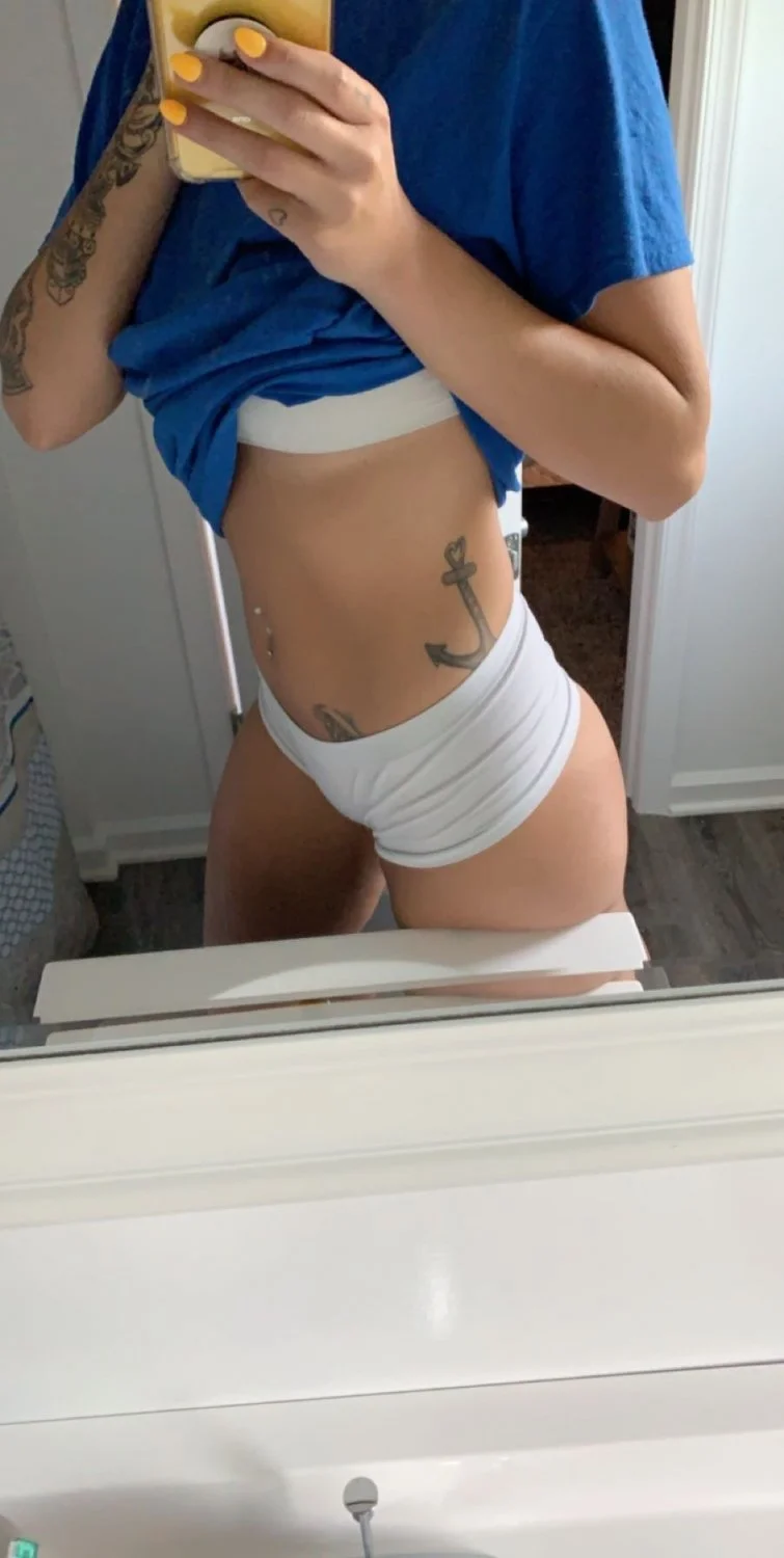 Webslut-Bimbo Beauty-Kelsey Long-Lost image 31