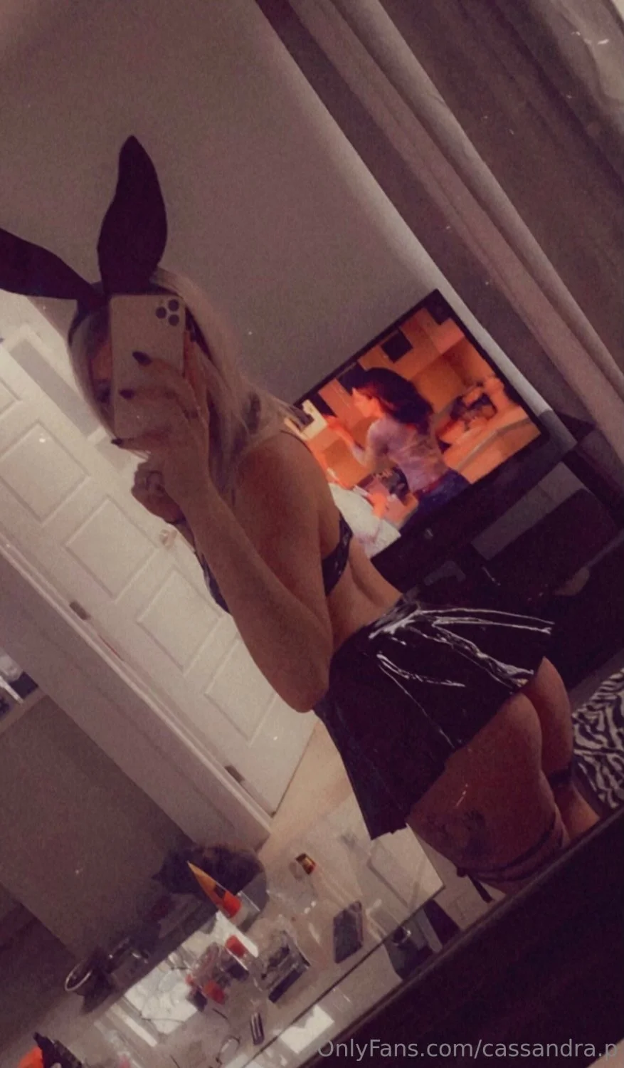 Ebony College Lesbian Office Orgy Femboy image 3