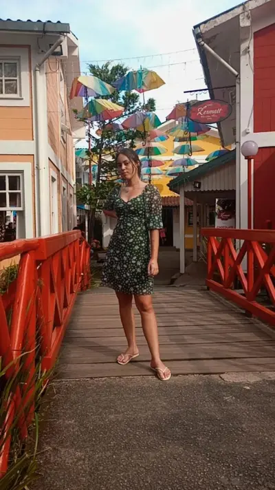 Esposa manchinha na praia mamando cover image
