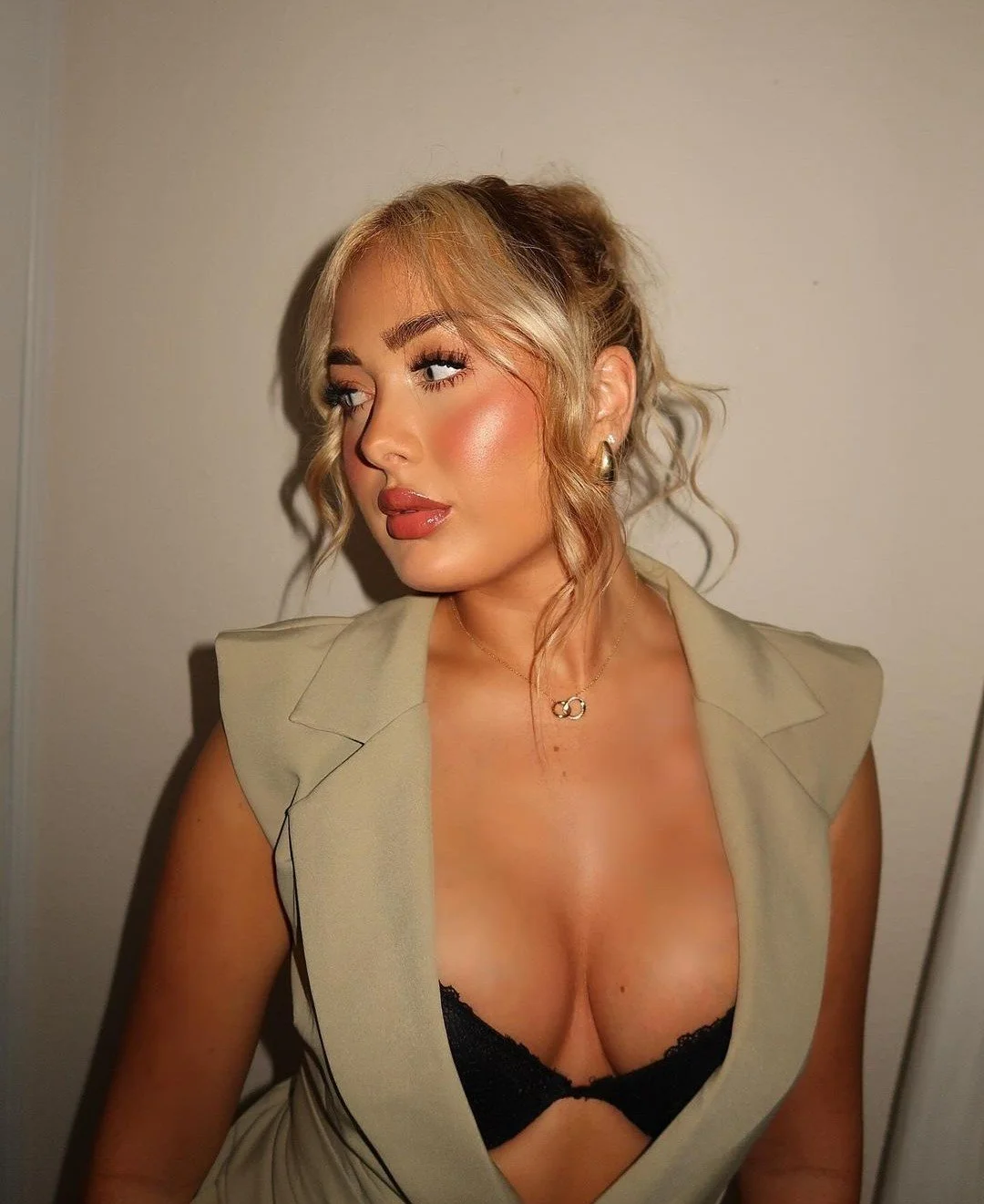 Blonde slut teasing her big fake titts tease chav uk image 4