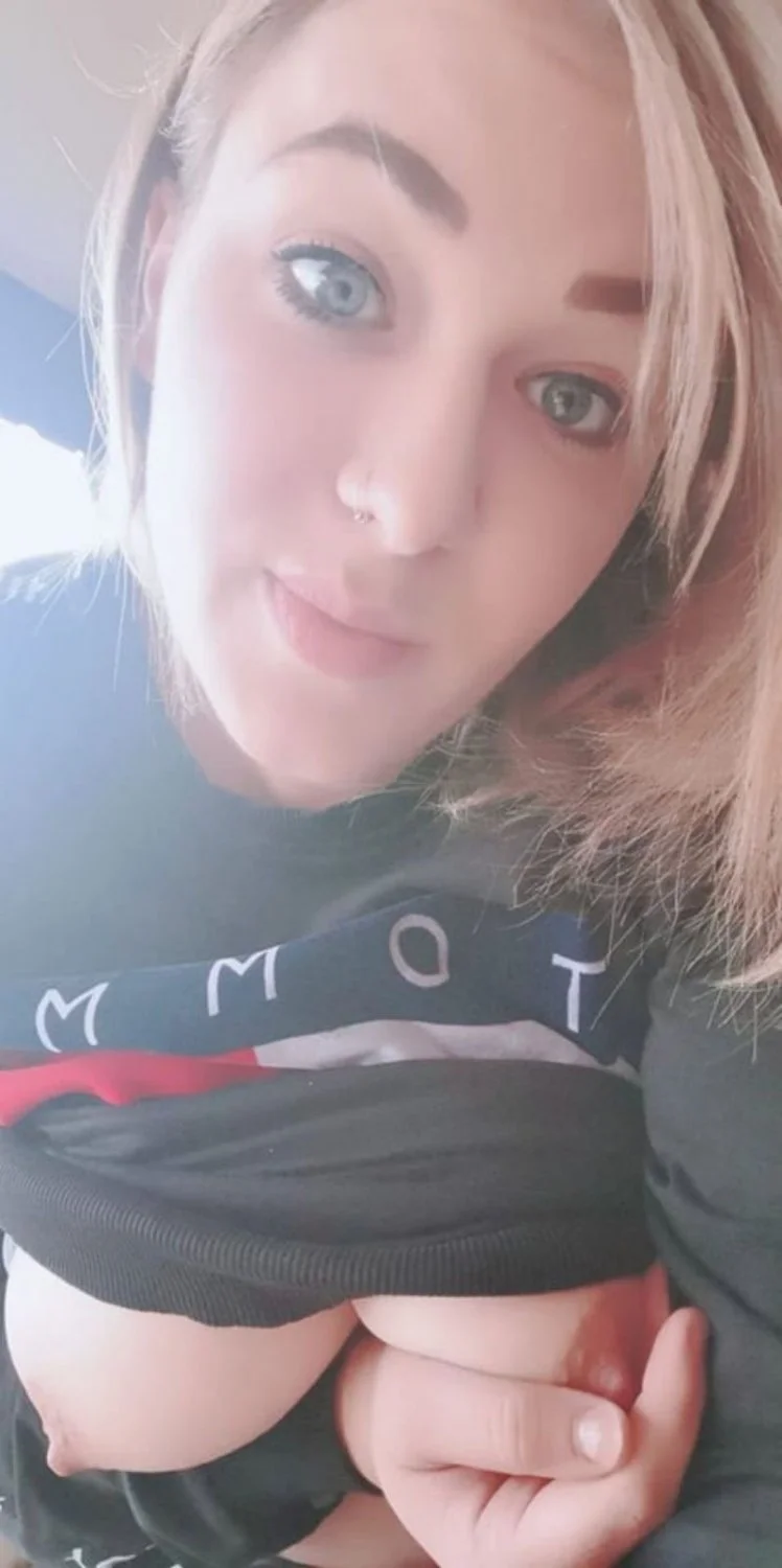 29 Y/O German slut Kim image 15