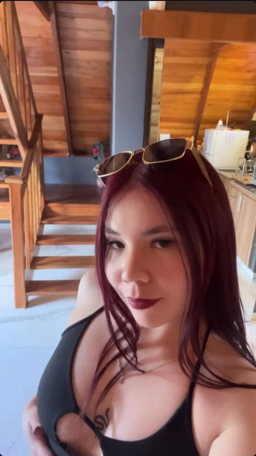 Magali pelirroja culona de paraguay image 5