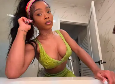 Lol@ brook bouncing her tits cover image