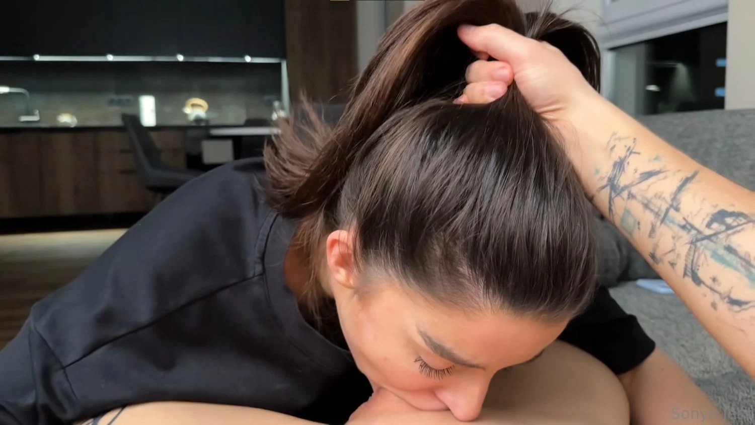 MY GIRLFRIEND LEARNED TO DEEPTHROAT image 2