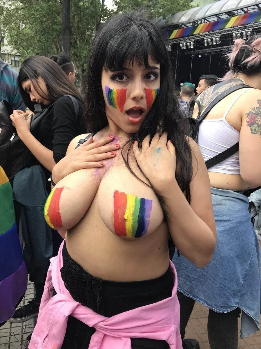 Conoces la leyenda de esta tetona? image 18