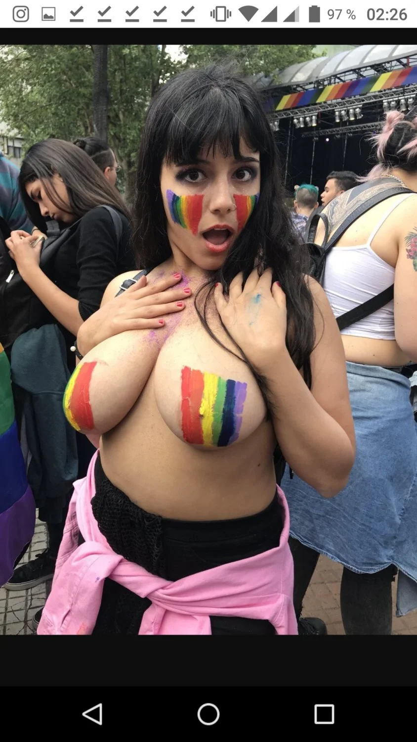 Conoces la leyenda de esta tetona? image 31