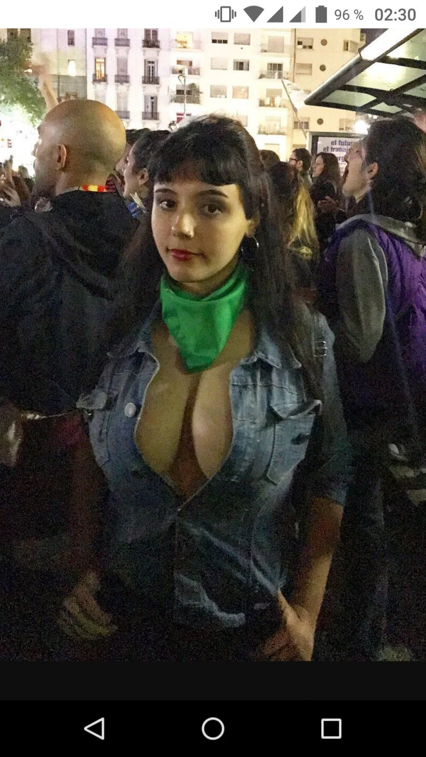 Conoces la leyenda de esta tetona? image 34