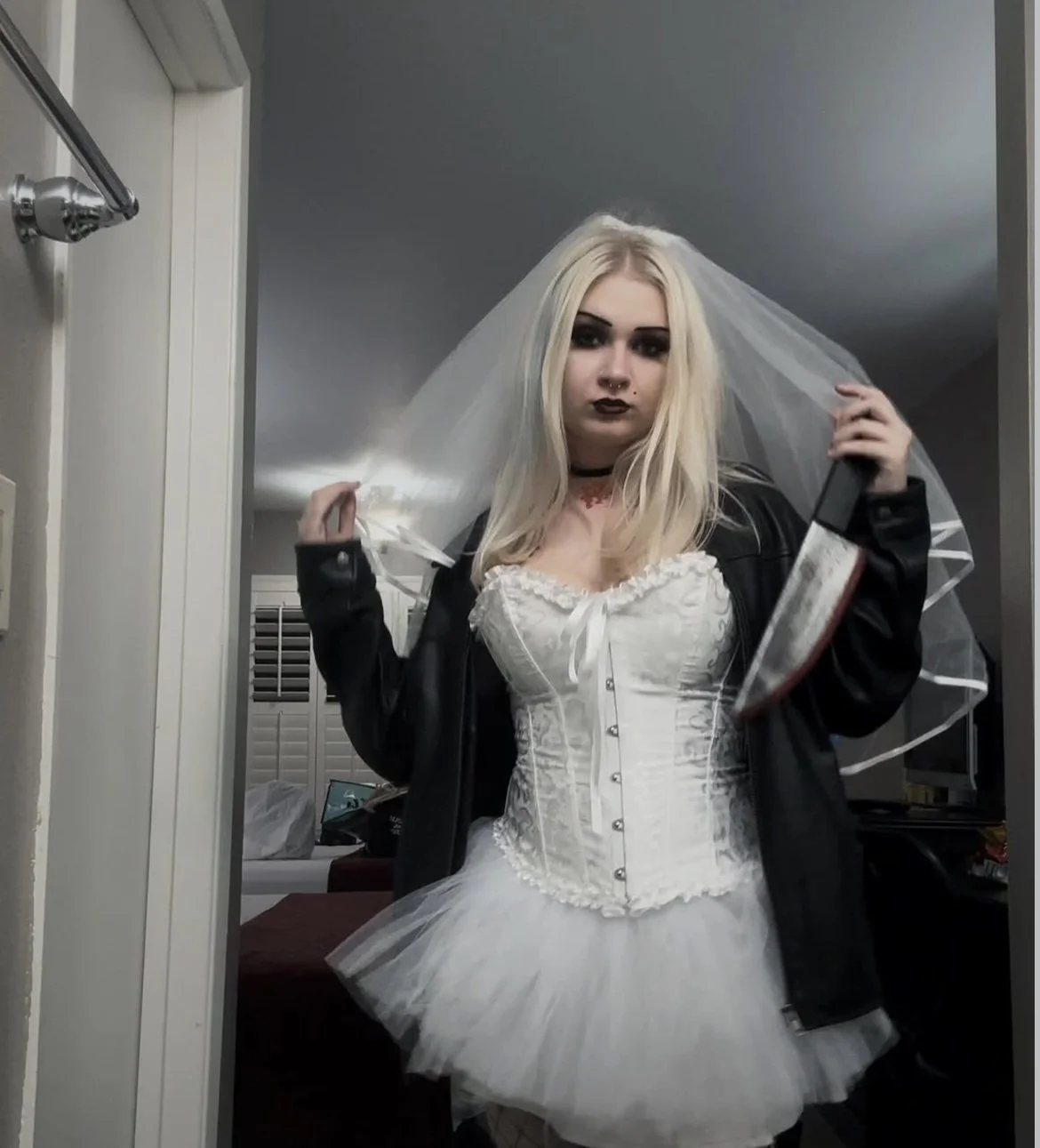 alt blonde webslut image 6