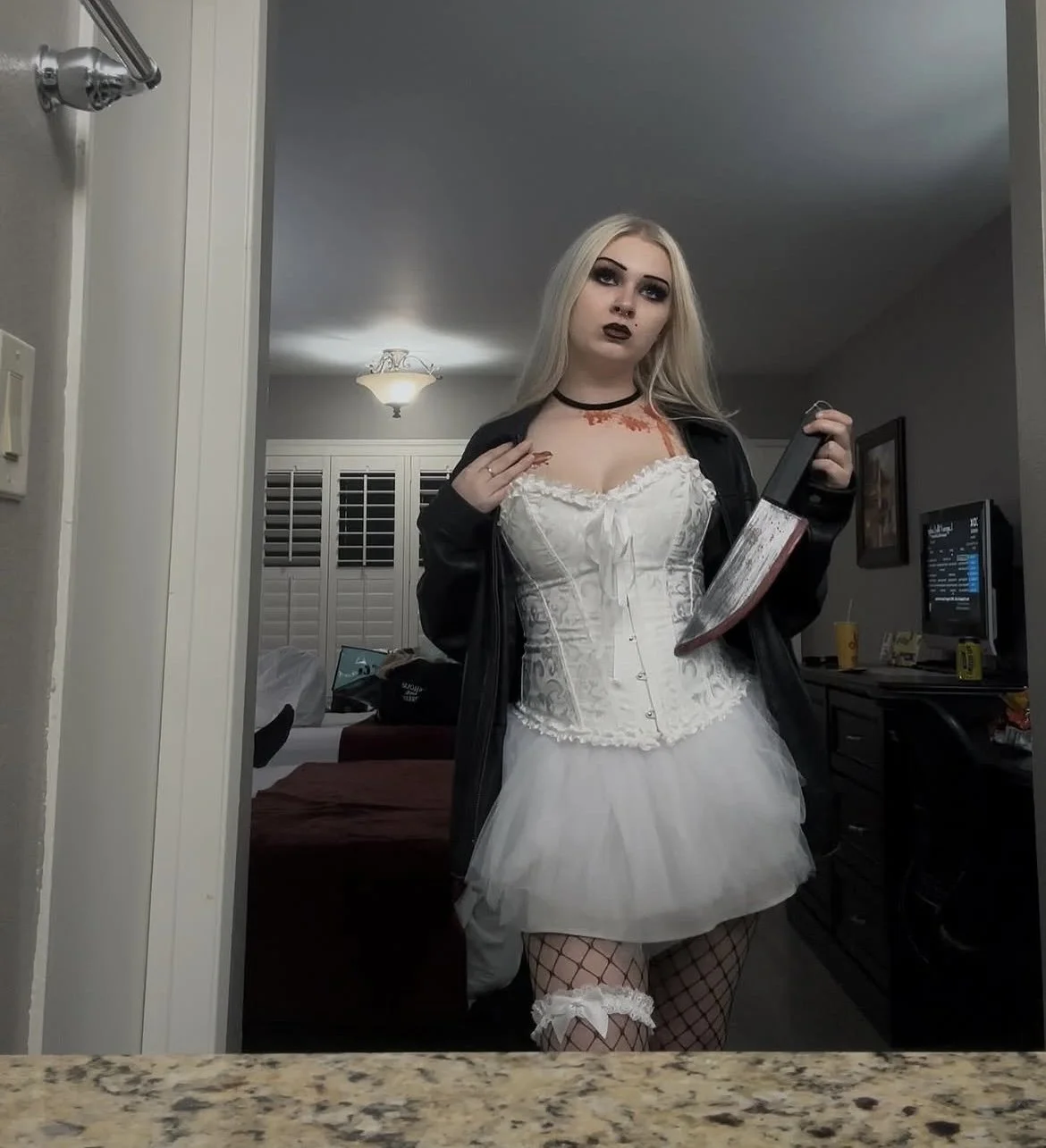 alt blonde webslut image 7