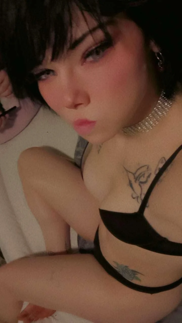 Alt milf exposed! image 5