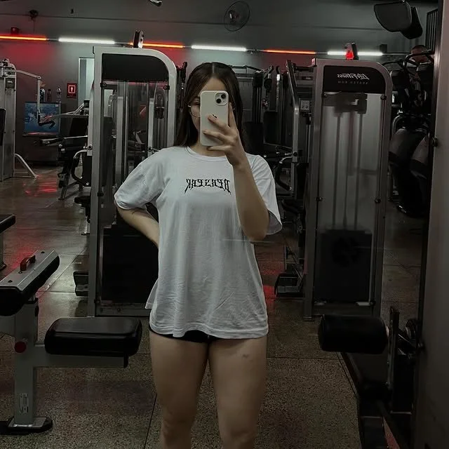 "Ninfeta farmadora de aura da academia" dentro sim ou não? image 6