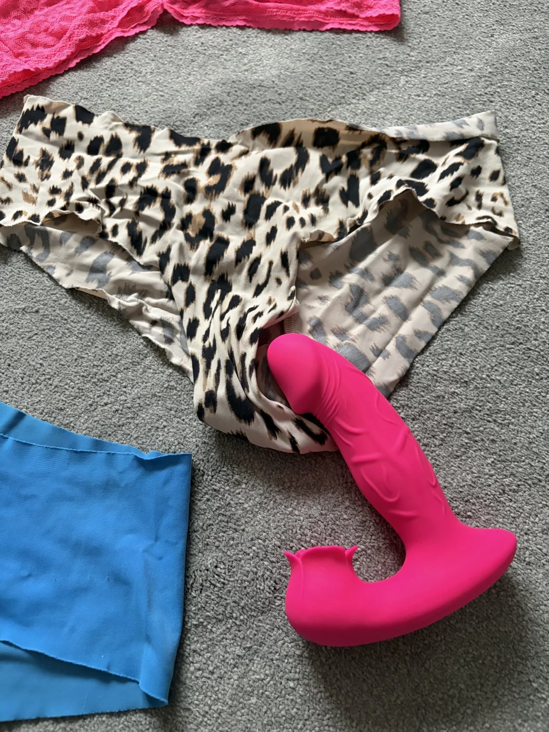 Blonde wife open to threesomes or Mmmf. No anal. Offers summer gangbang ? Birthday gift agreed to. image 4