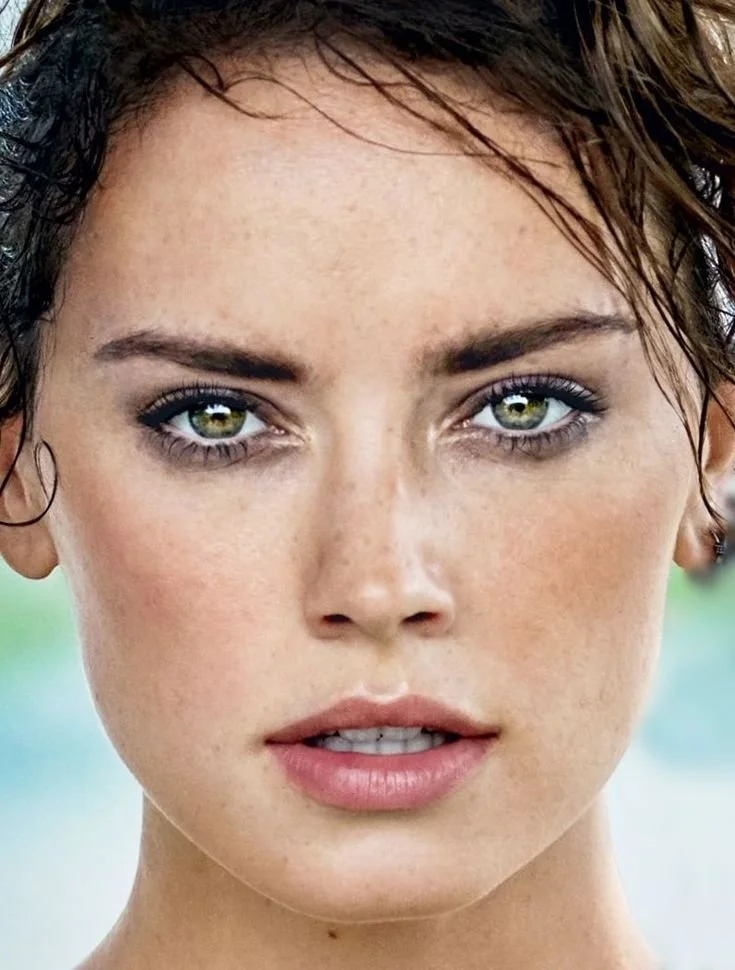 Daisy Ridley Facial target image 2