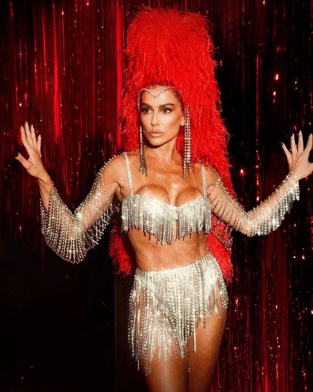 Deborah Secco image 6