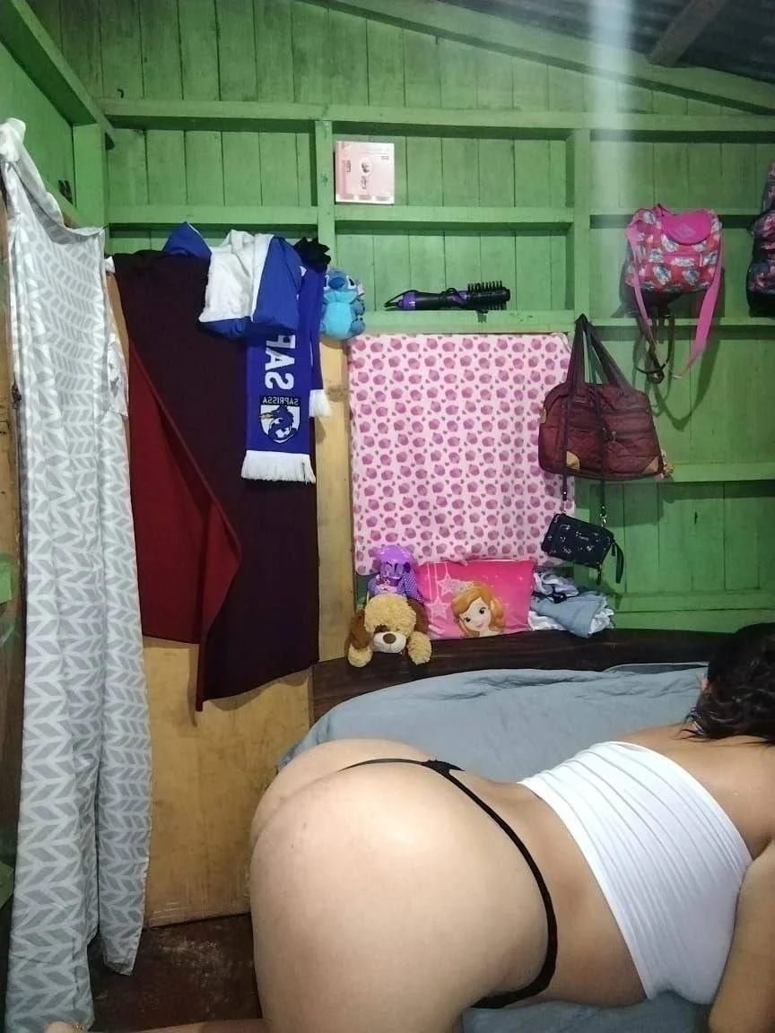 Rate her main image