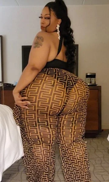M3Ga ebonY BbW bo0tY !! image 7