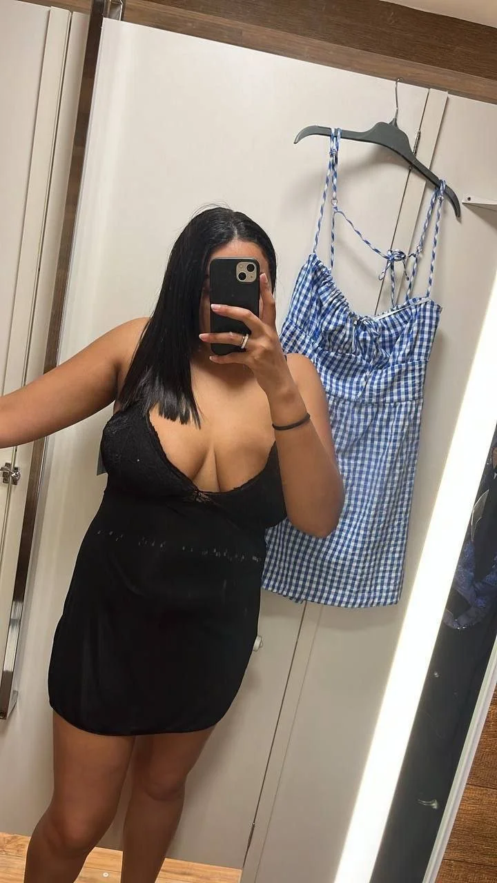 Gorda linda pra caralho que ama chupar uma rola image 10