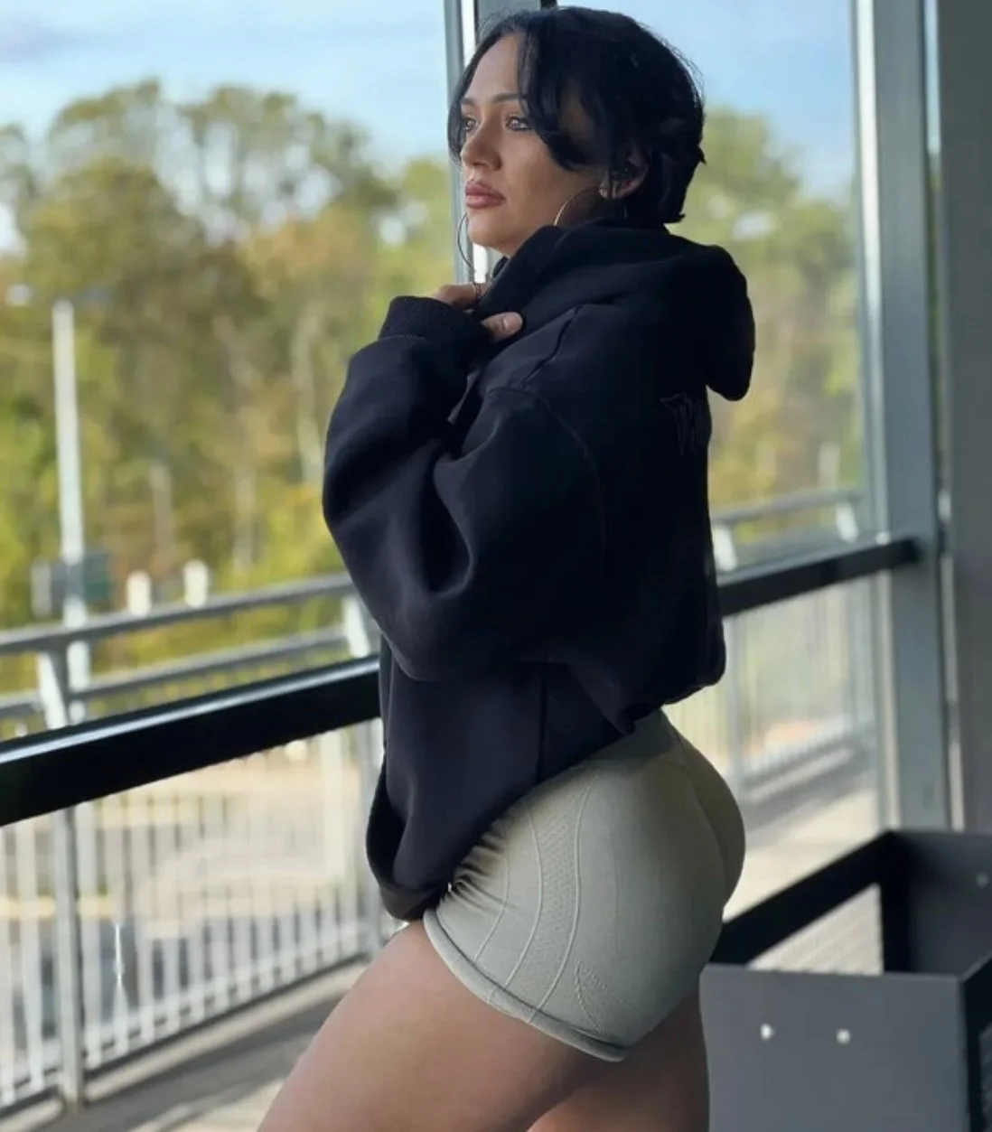 Gym slut image 7