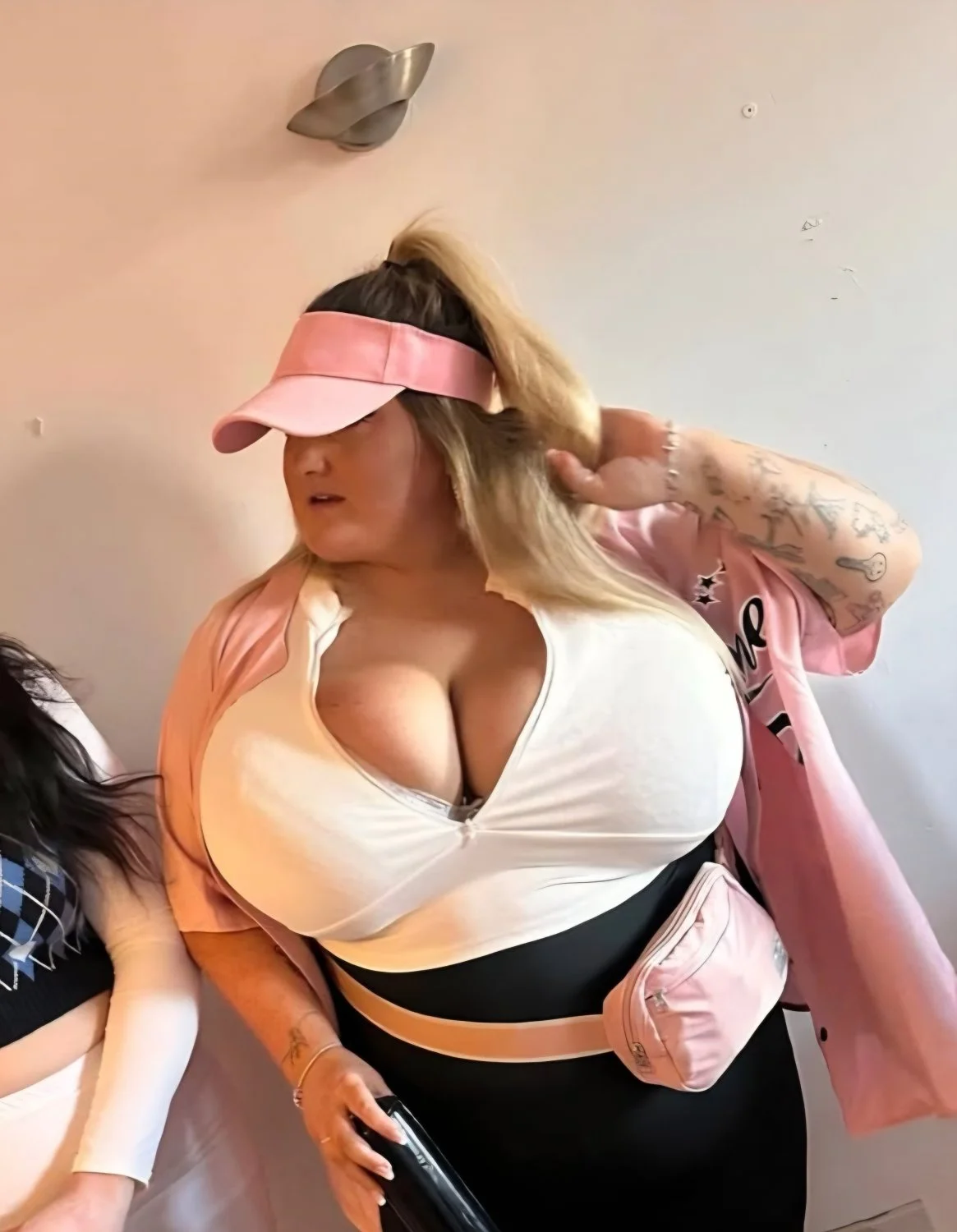 Huge Random Tits Pt 16 image 34