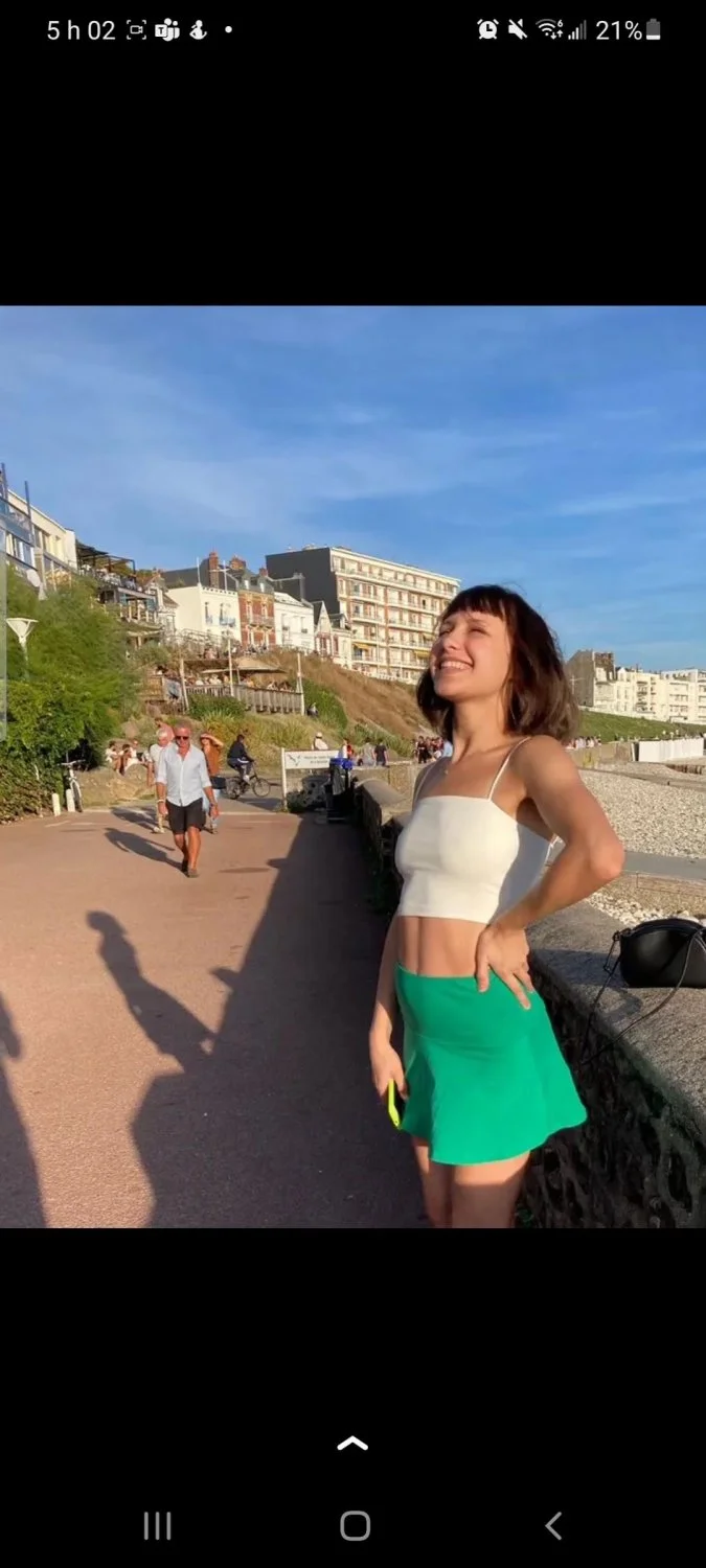 Petite slut image 4