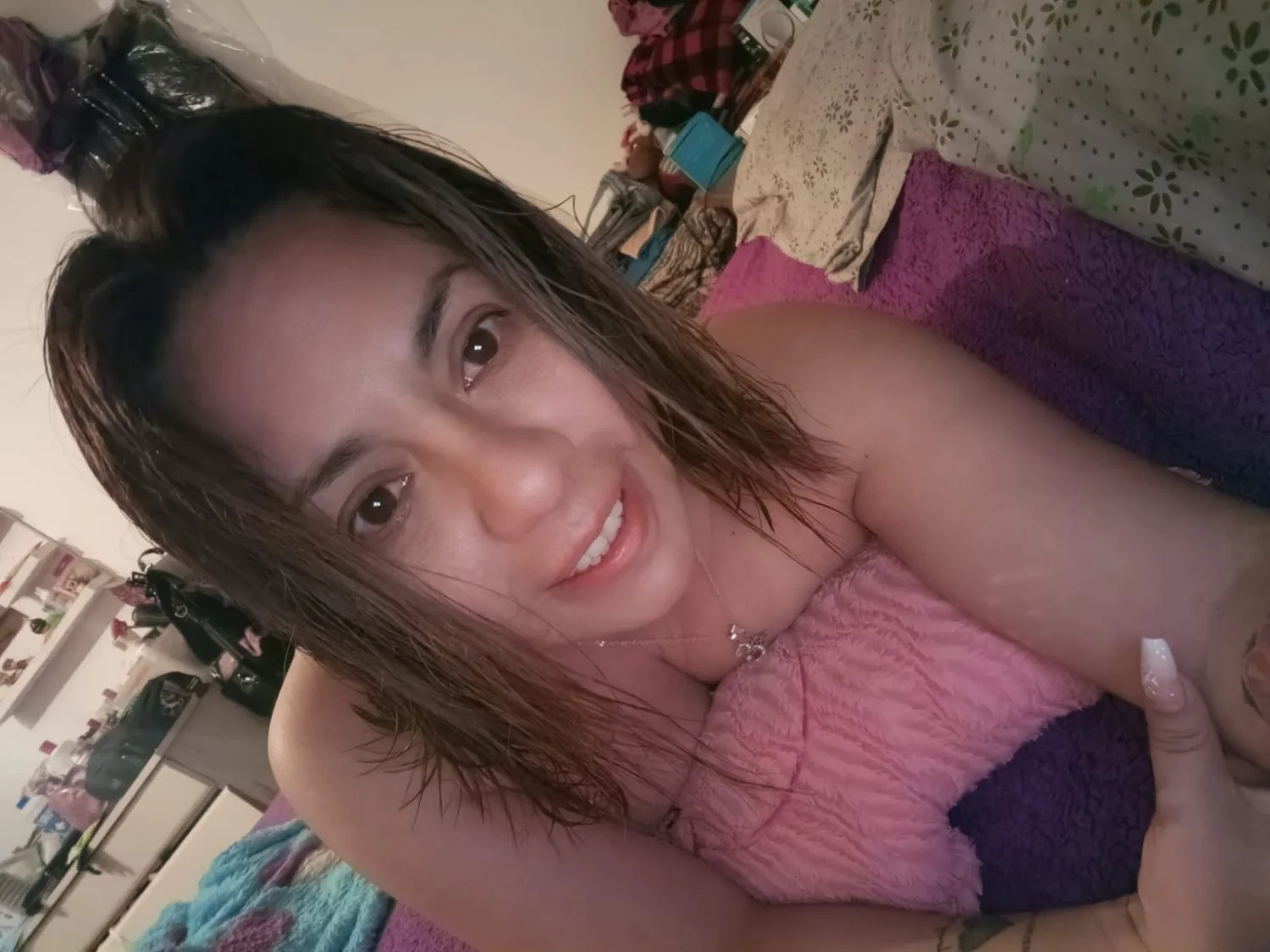 Madura se pone cachonda 🔥 y se toma fotos. Tiene buenas Tetas 😋, Culo 🥵 y Panocha 🤤 image 8
