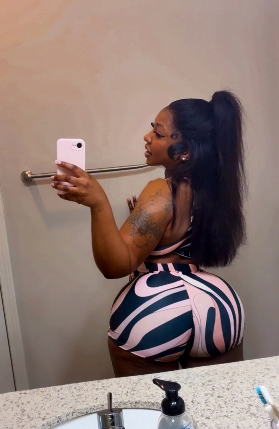 Stone 🍫 image 12