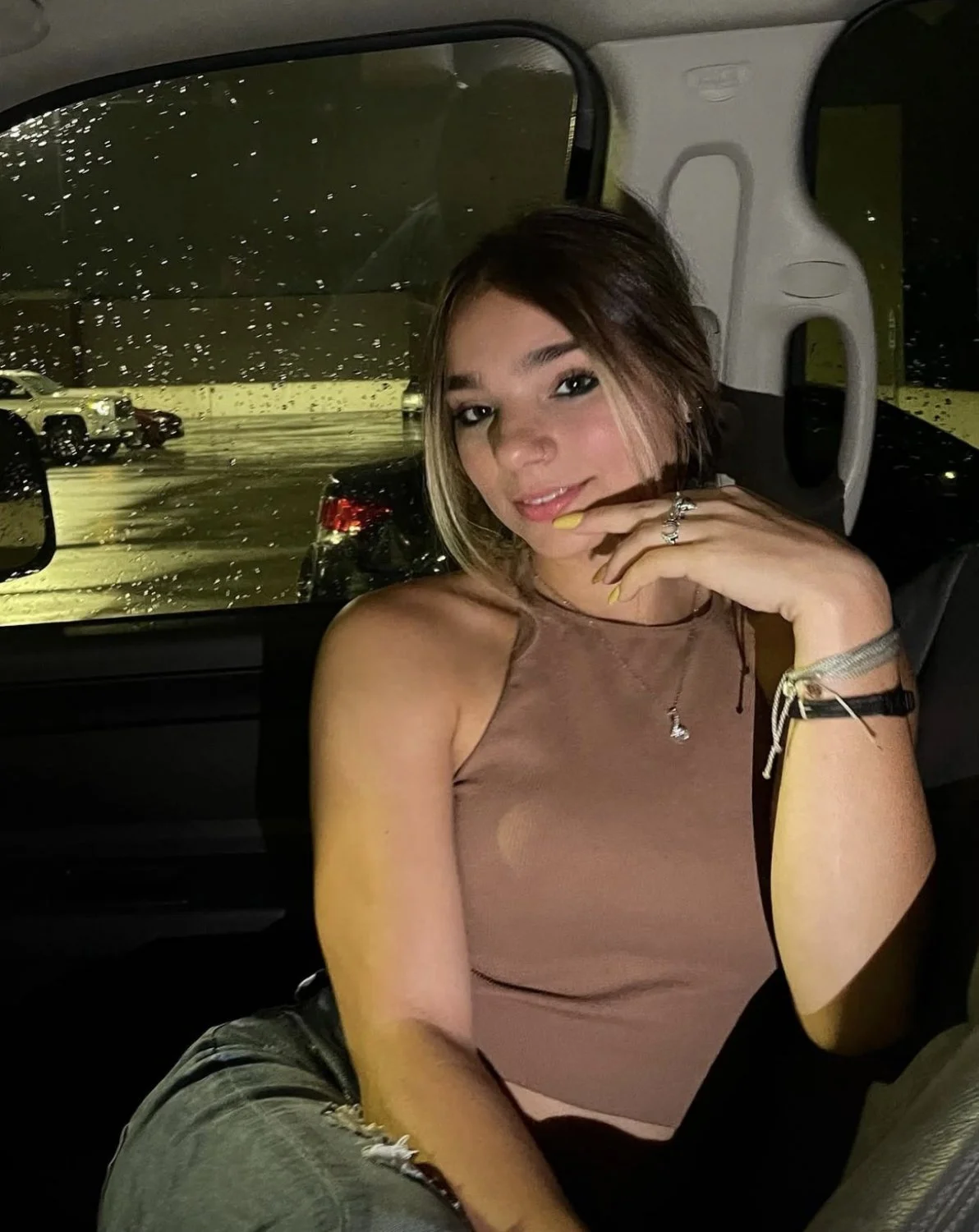 Hot Latina #1 image 4