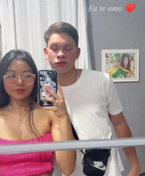 casal do rio perdeu o celular e caiu na net image 1