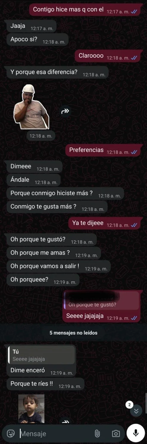 Tiene 20 años de Atotonilco el alto Jalisco , hizo un trio con 2 hombres siendo infiel a su novio main image