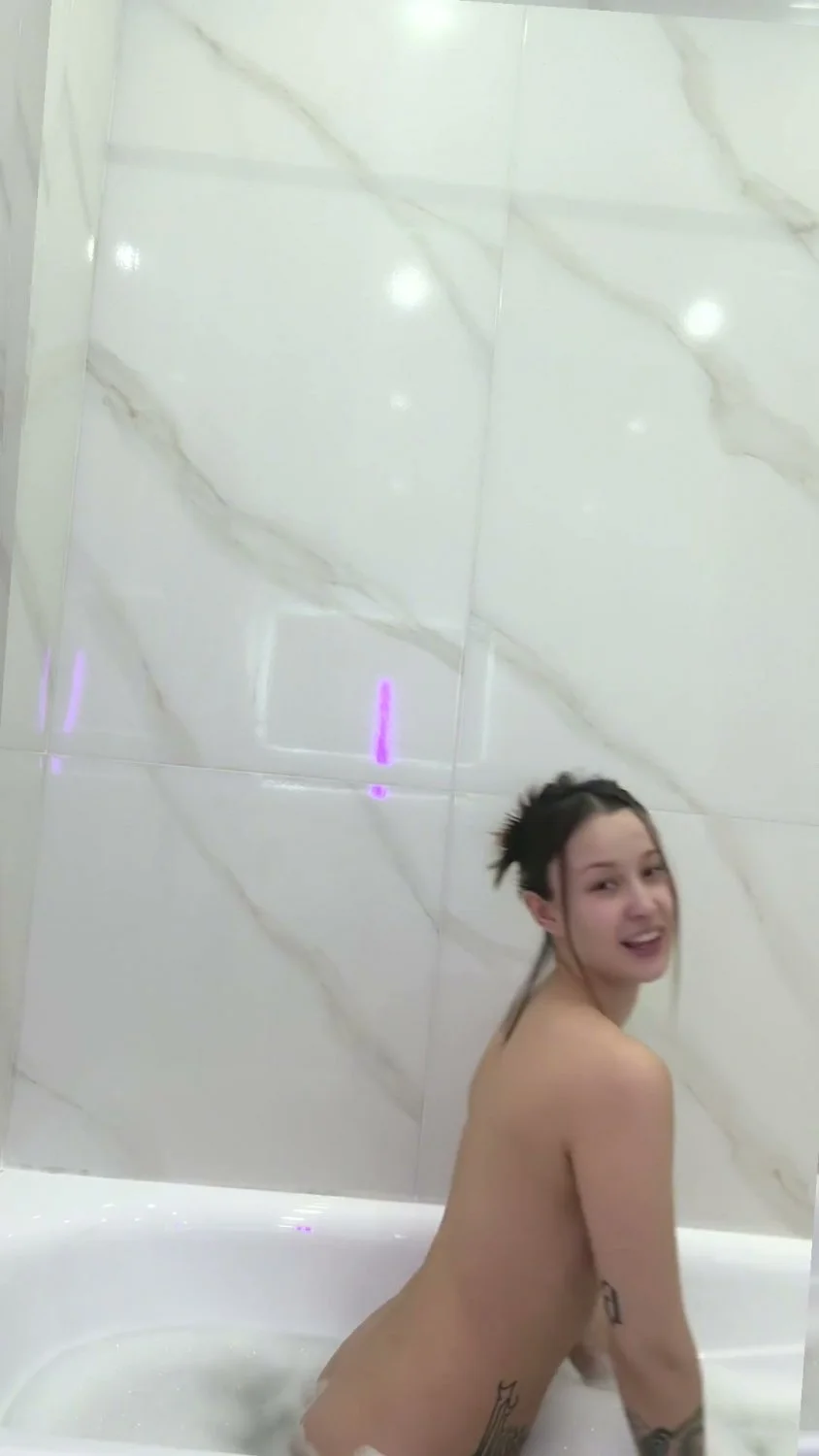 🔞 petite slut sexy body deepthroat nude tight pussy 😈🍑 OF image 2