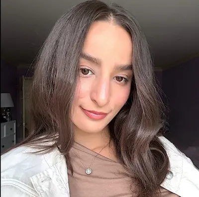 Lauren from New Jersey. Imagine those lips licking up your cock. #Leaked.Instagram cover image